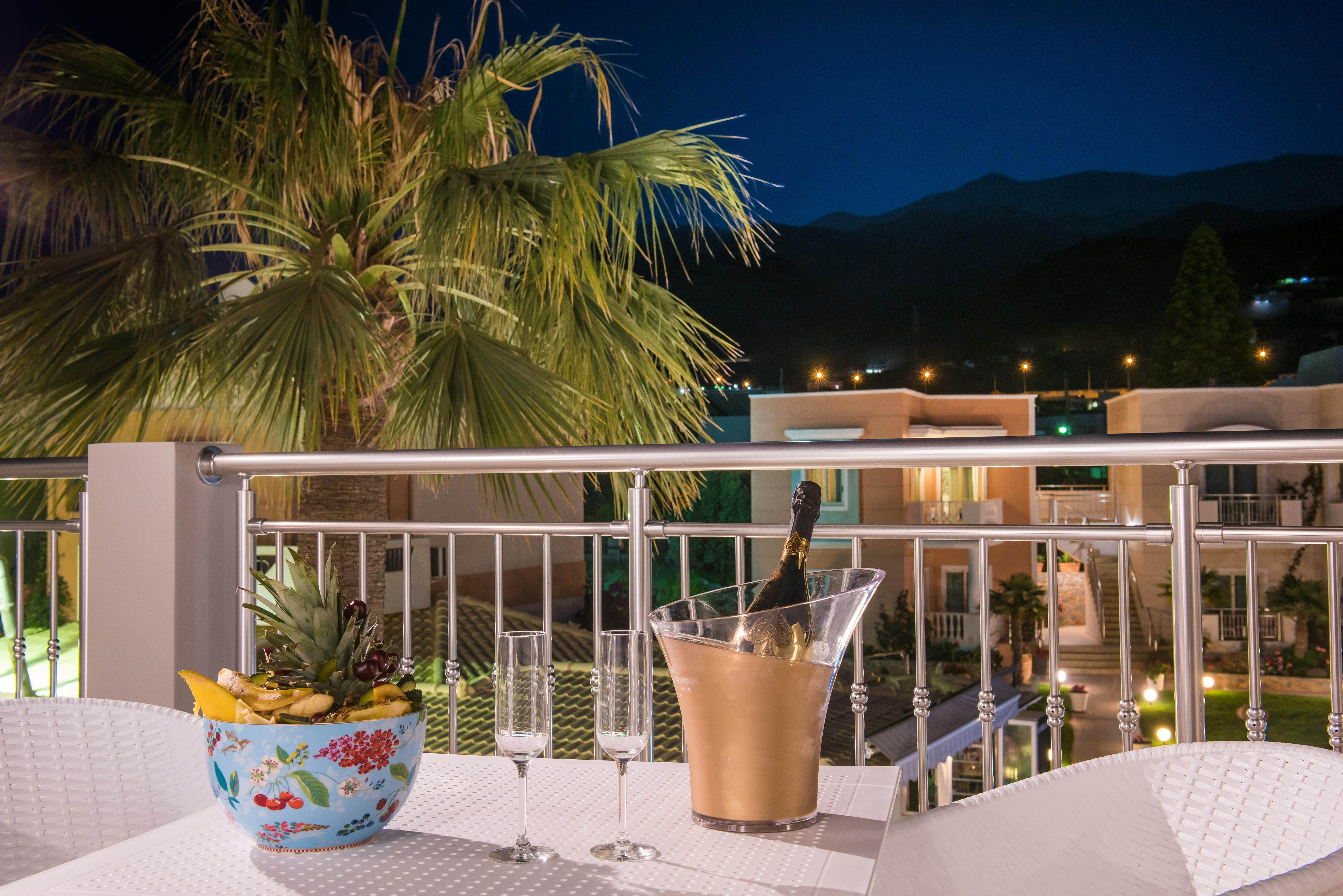 Sarpidon Apartments 말리아 외부 사진